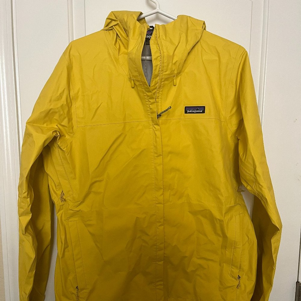 New Women's Patagonia Torrentshell 3L Jacket - Size Large - Color Yellow